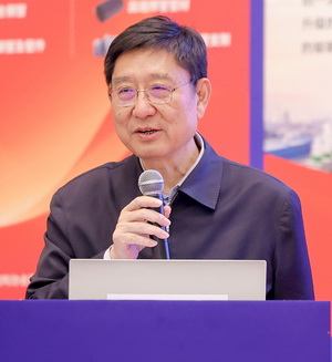 主題演講《鋼鐵供應鏈面臨的挑戰(zhàn)與轉型方向探討》